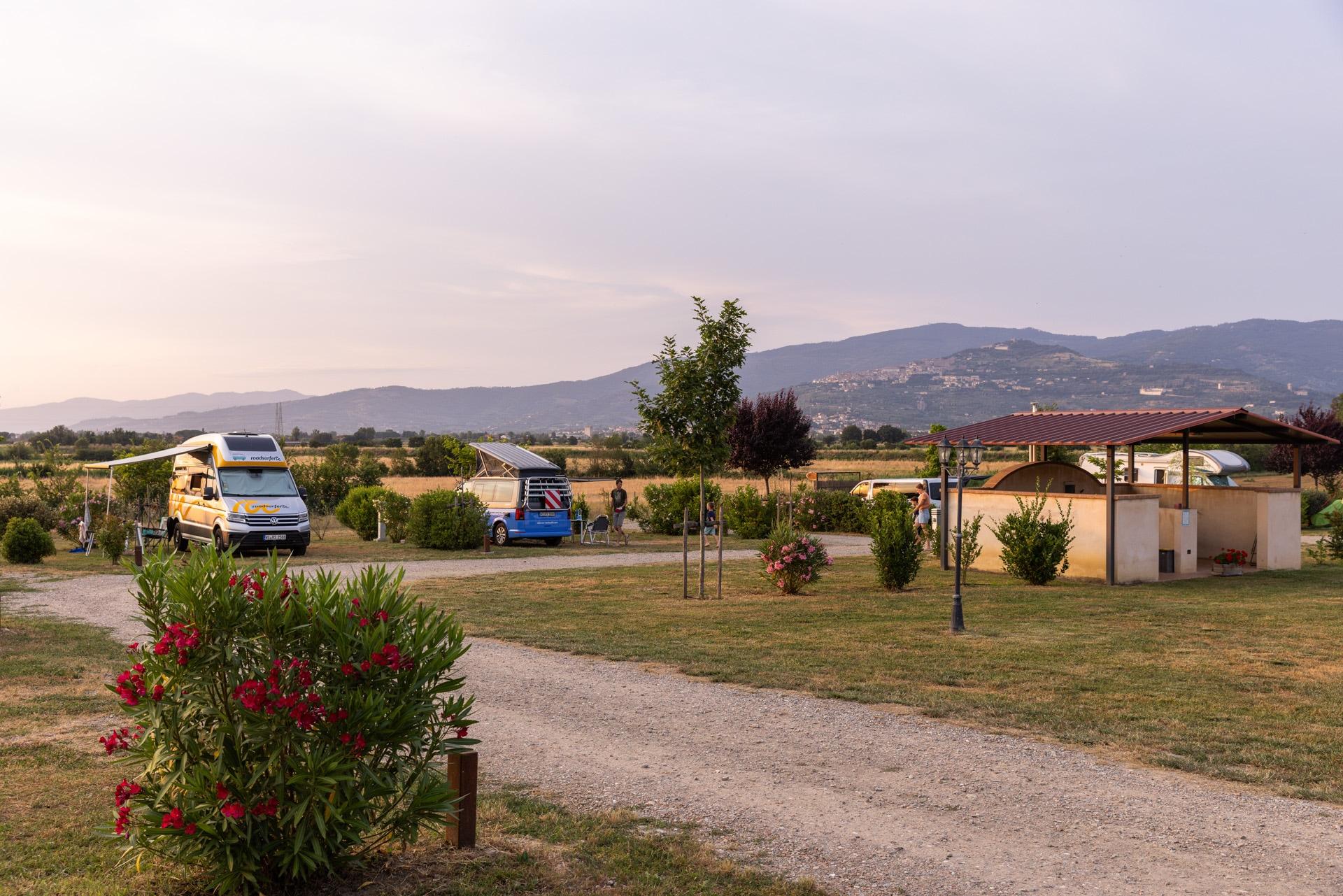 Parking areas for campers, trailers and caravans. Campsite in Cortona, Tuscany