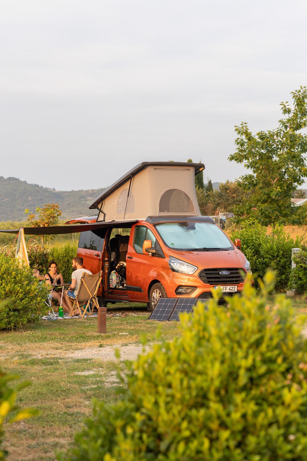 Parking areas for campers, trailers and caravans. Campsite in Cortona, Tuscany